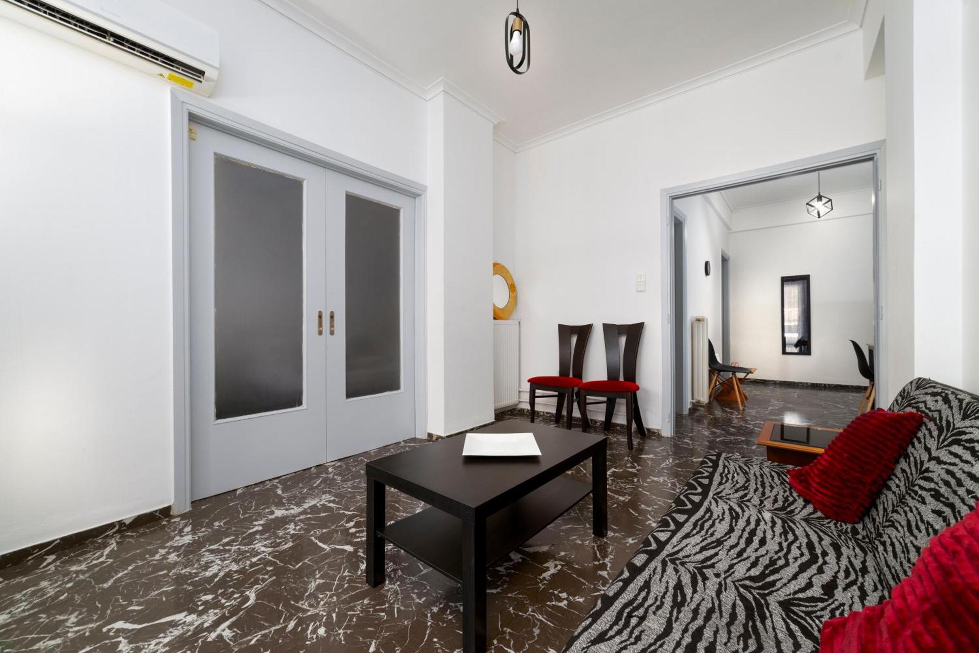 Local Urban Living 2Bd Apartment In Atina Dış mekan fotoğraf